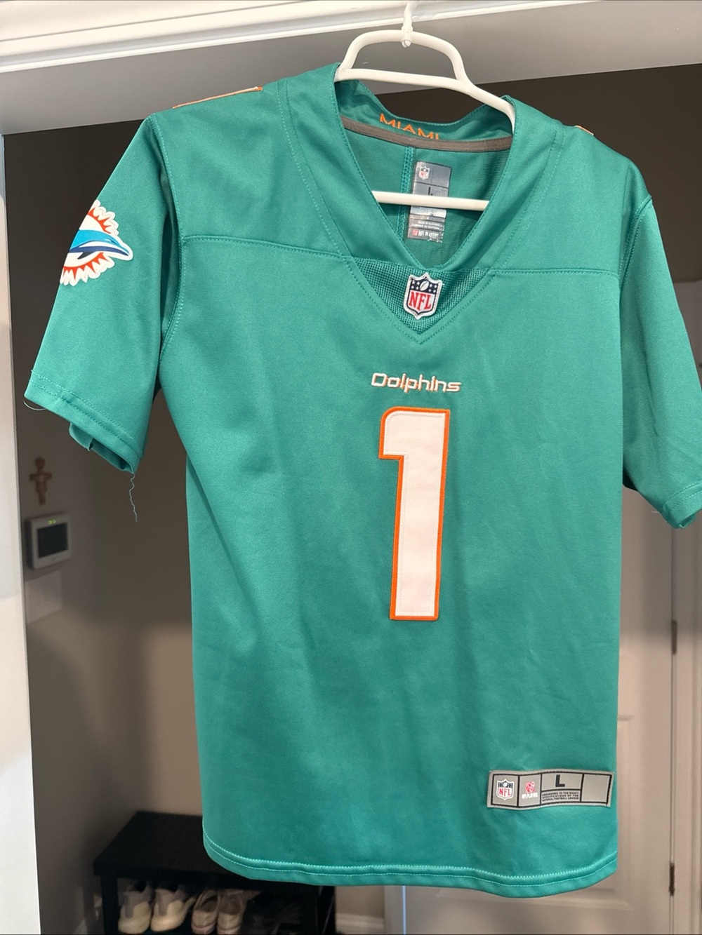 Tua Tagovailoa Jersey Women Large L Green Miami Dolphins NFL Football Stitched
